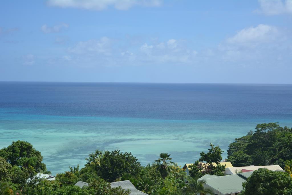 Manfiyo Guest House Anse Boileau Eksteriør bilde